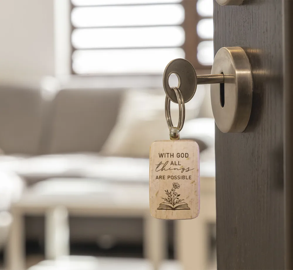 Porte-clé bois "With God all things are possible"