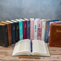 Bible Segond 21 compacte - Couverture rigide Skivertex bleu nuit