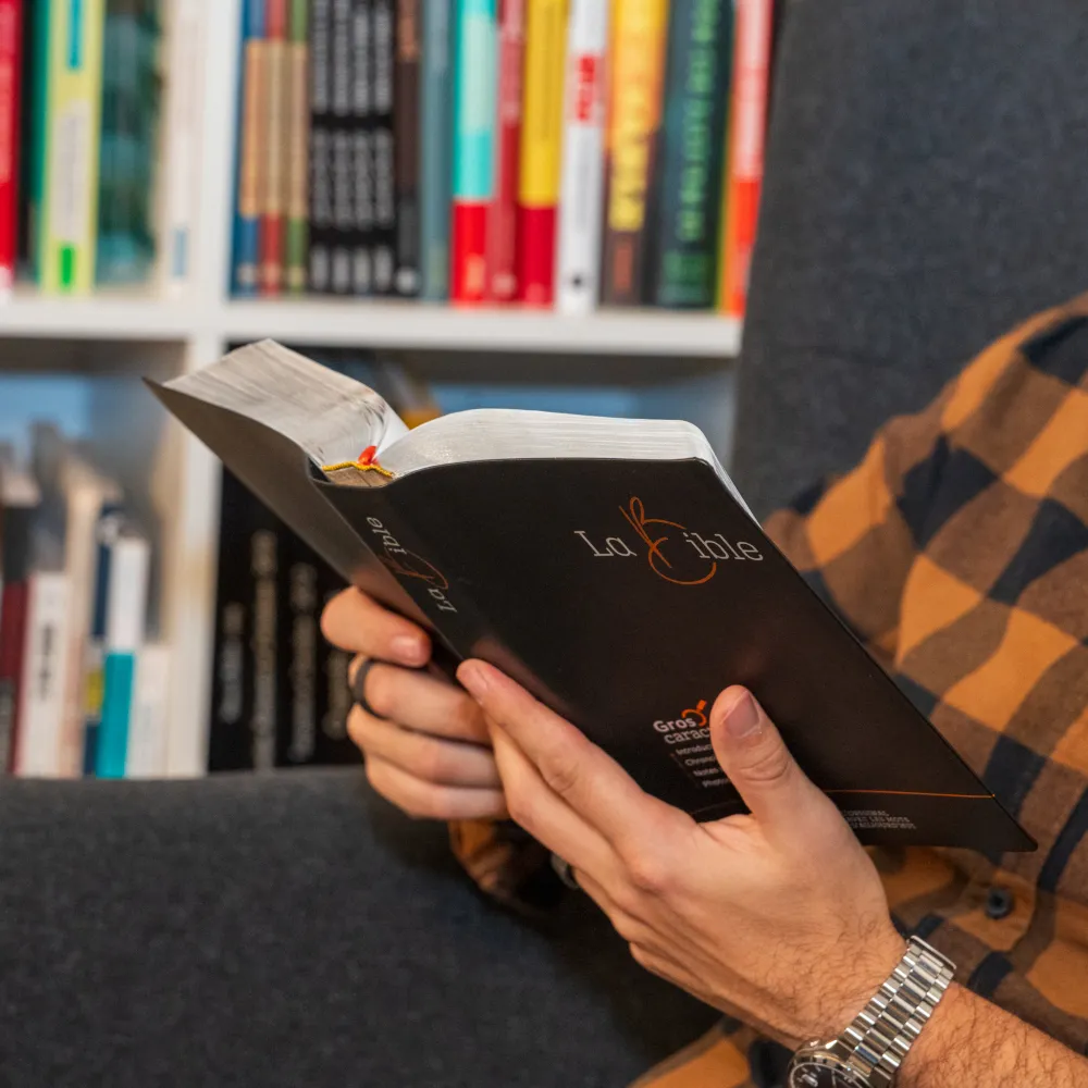 Bible Segond 21, gros caractères - couverture souple noire en fibrocuir
