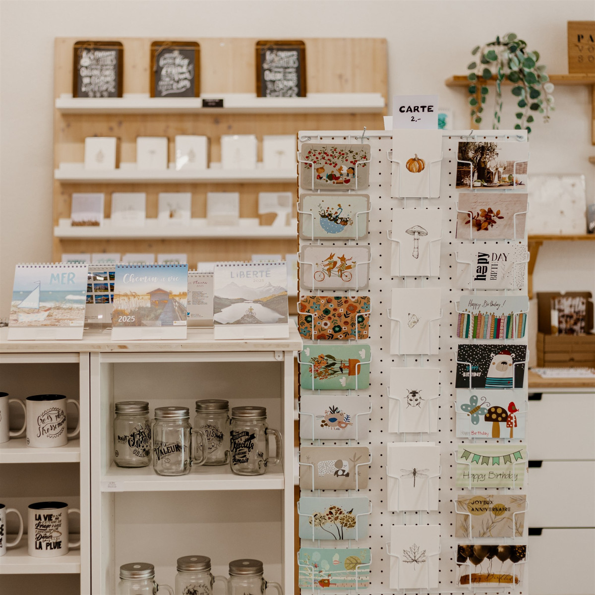  Un coin boutique &amp; carterie 
  
