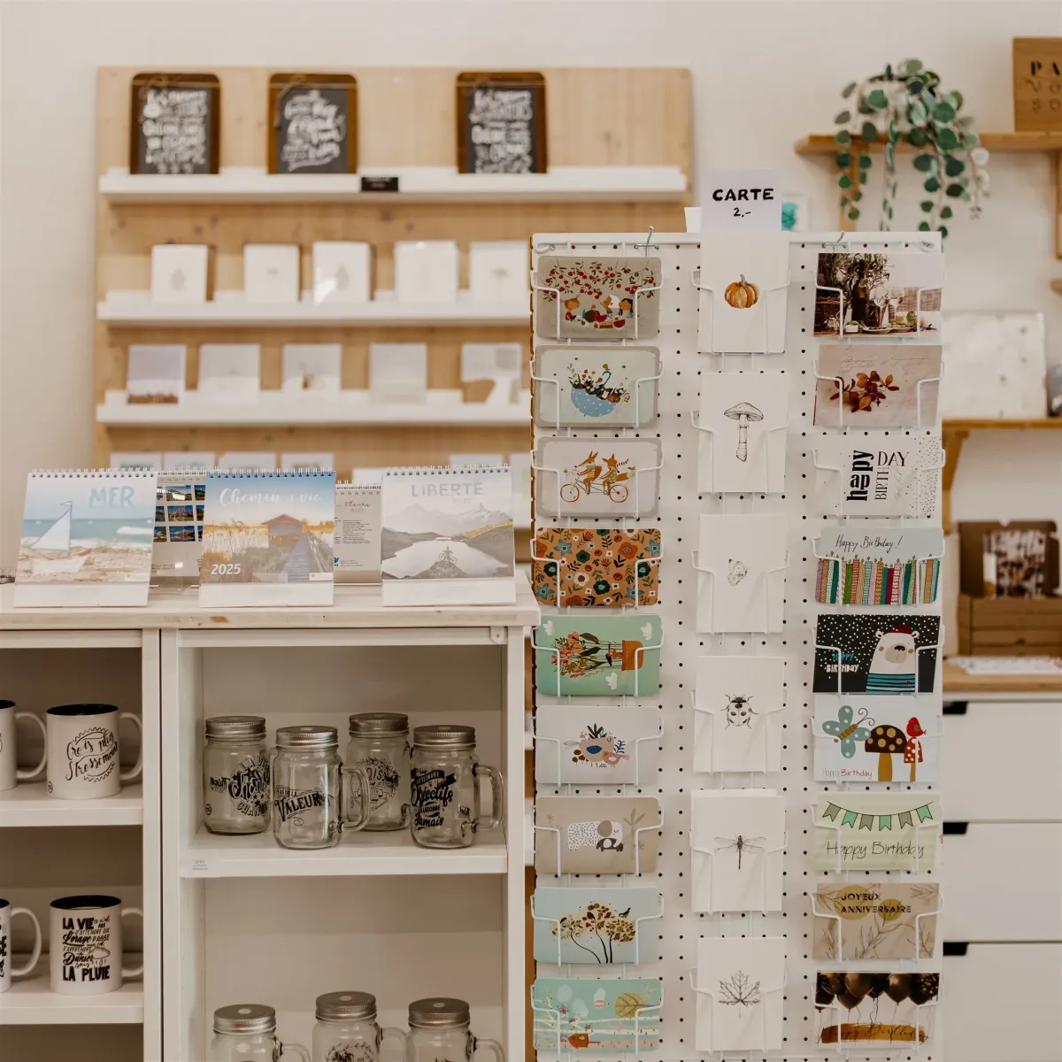  Un coin boutique &amp; carterie 
  